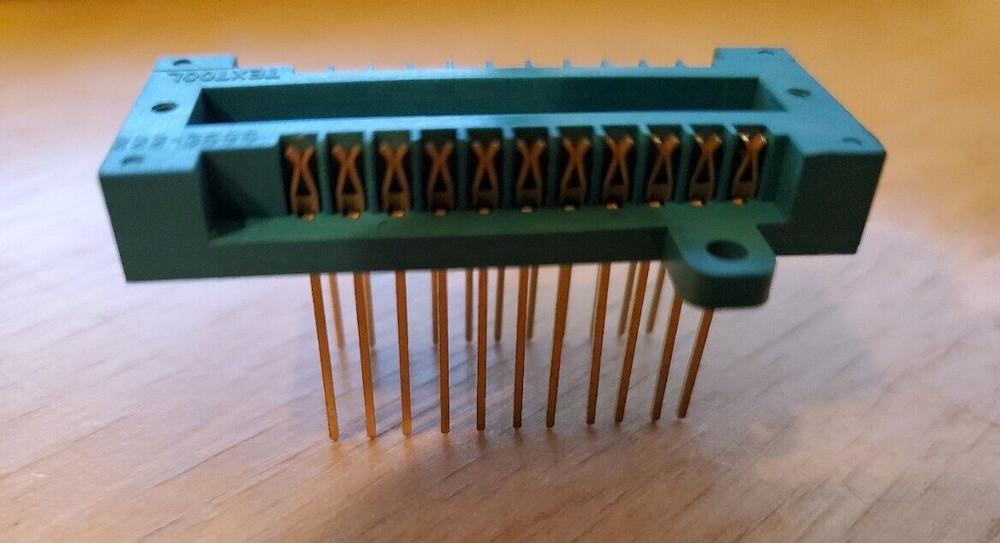 3M Textool Universal DIP (ZIP) Sockets 222-3596, 22 Position