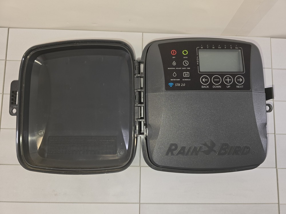 Rainbird ST8i-2.0 8-Zone Smart Irrigation Controller Wi-Fi Timer.