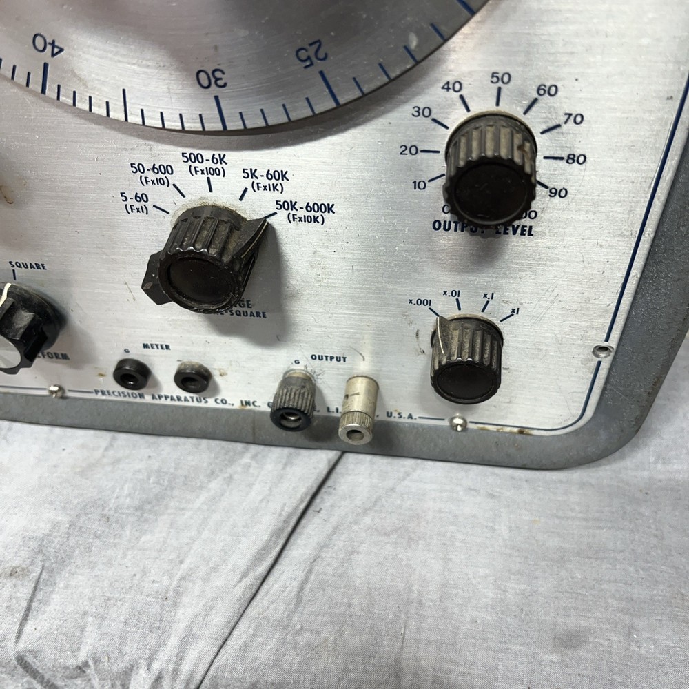PRECISION PACO E-310 SIGNAL GENERATOR untested as is