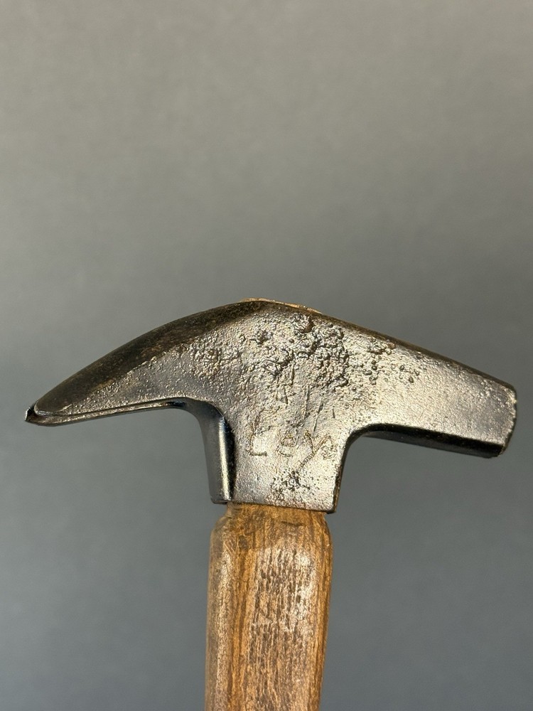 HELLER BROS. FARRIER'S CLAW HAMMER With Handle.