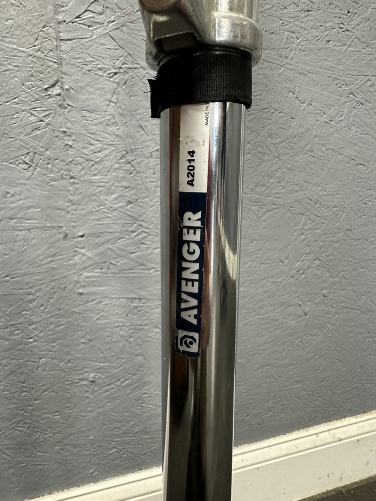 Avenger 5’ Chrome Steel #A2014 Stand