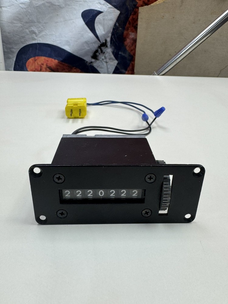 REDINGTON P2-1007 Digital Panel Mount Counter