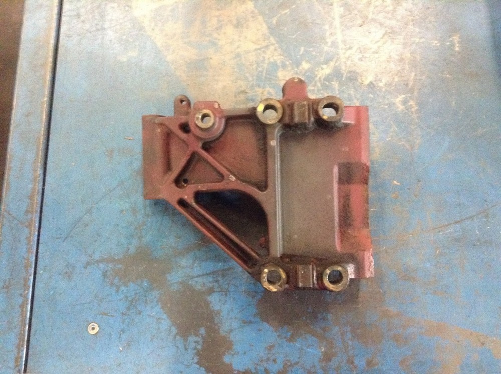 Mack MP8 Left/Driver Engine Mount - Used | P/N 20922883