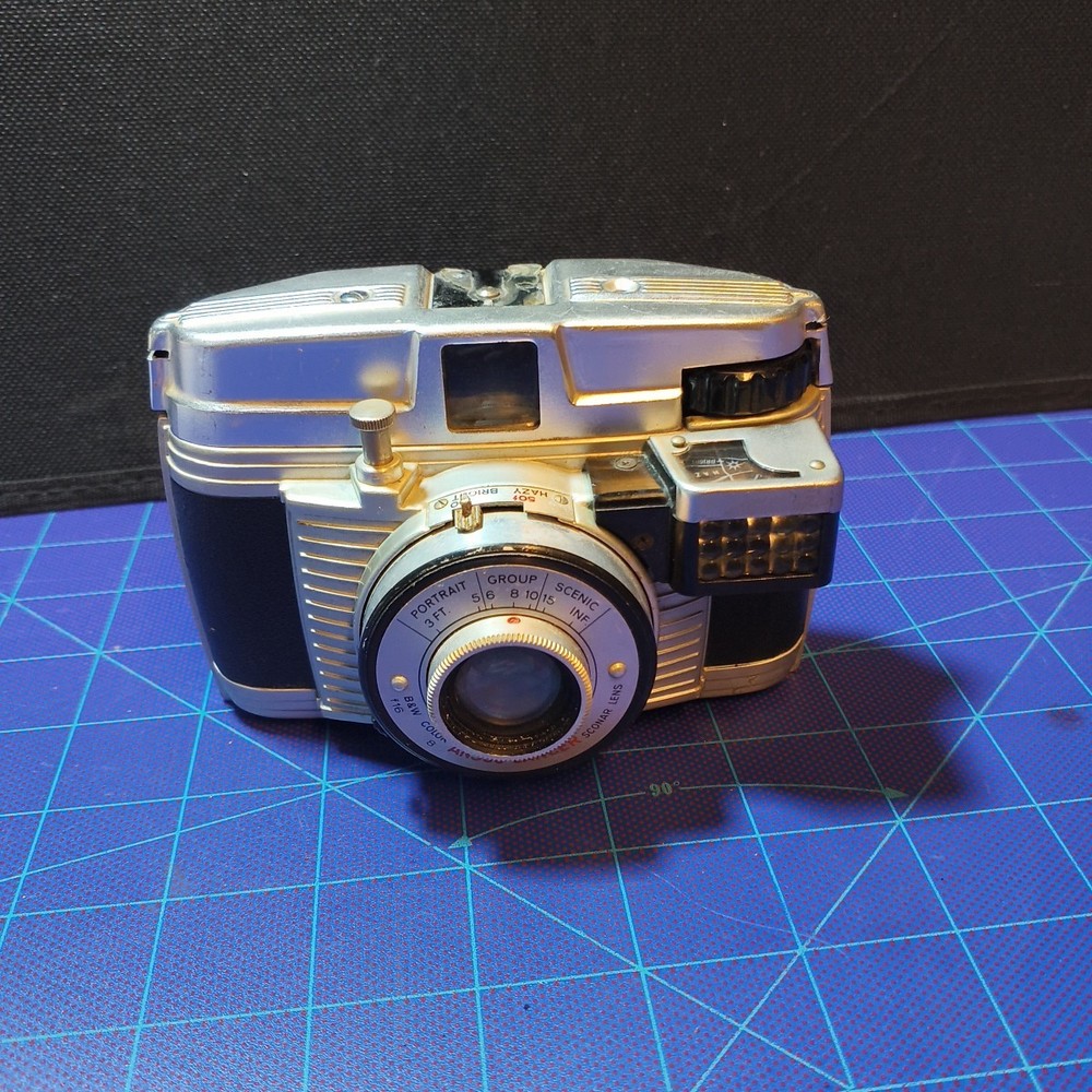 Vintage Camera 1950s/1960s Ansco Lancer Camera Untested
