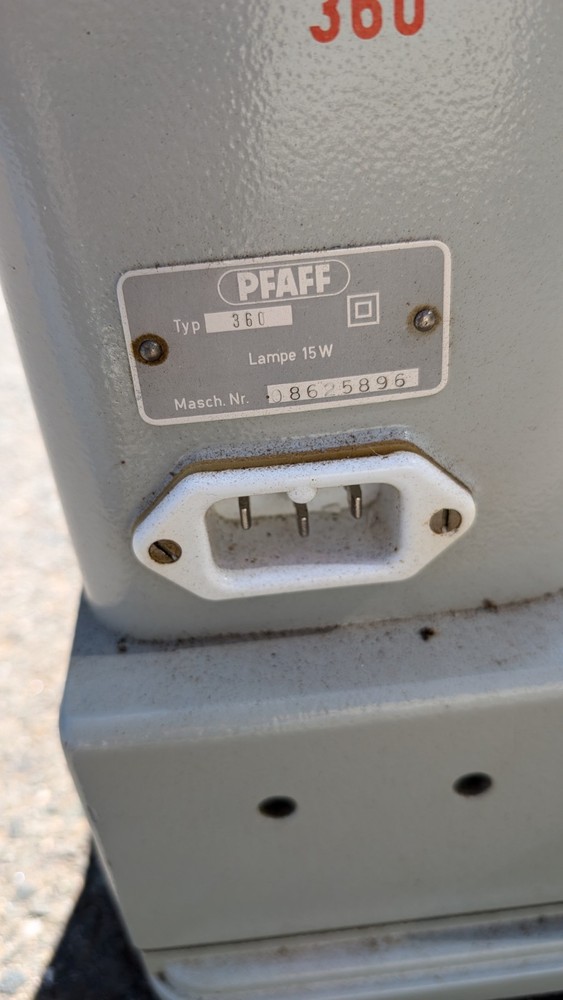 PFAFF Model 360 Automatic Sewing Machine