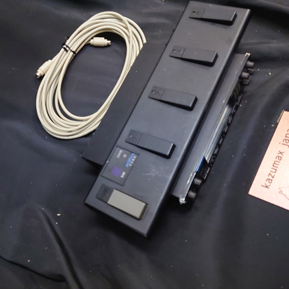 Zoom 9050 Guitar Multi Effects Processor with FC50 Foot Controller Untested