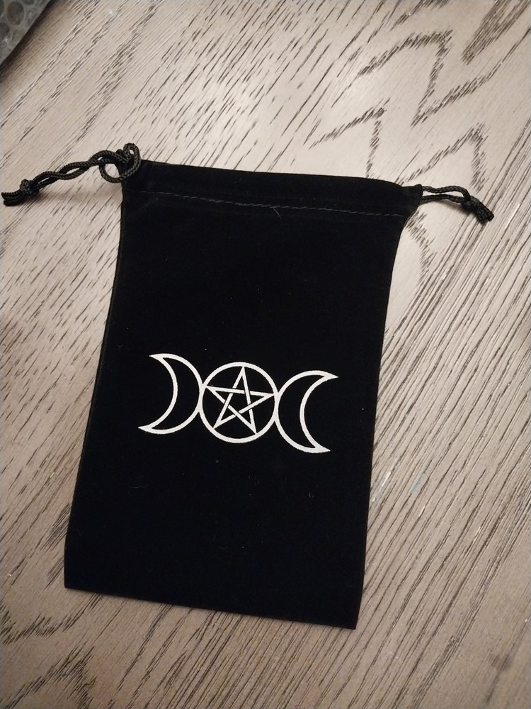Terror filled Tarot bundle -3 spooky decks with a tarot bag.