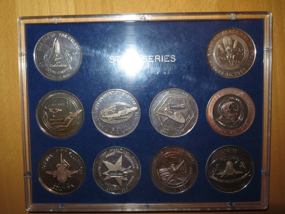 (10) Shuttle Shuttle Flights, silver medals in case, Challenger and Columbia