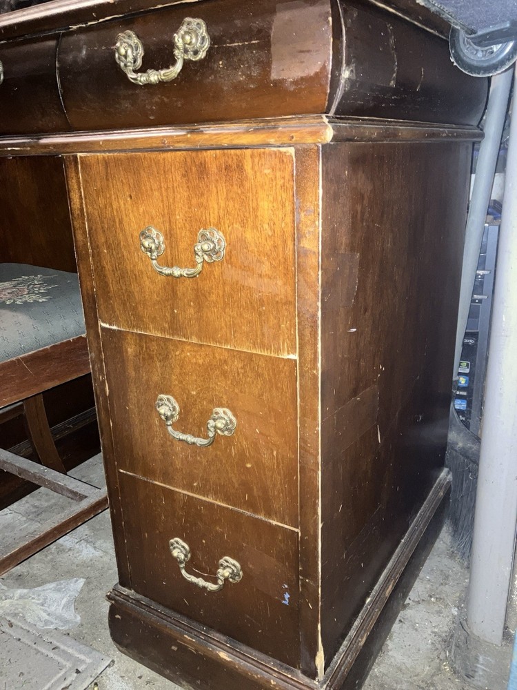 Executive Desk Vintage Age