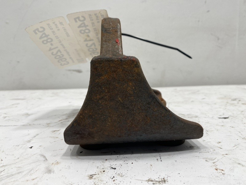 Freightliner MT55 Engine Mount 0130509000 (548-12963)