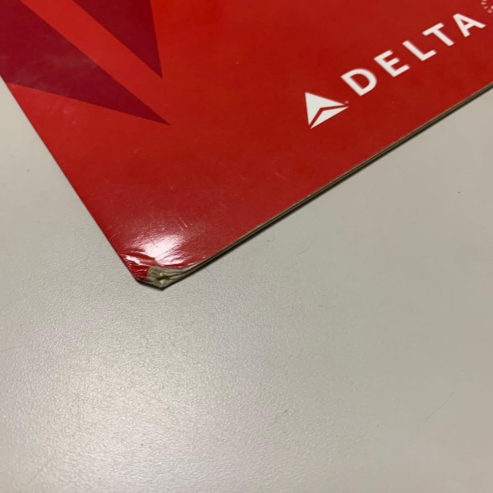 Delta Airlines Safety Guide B757