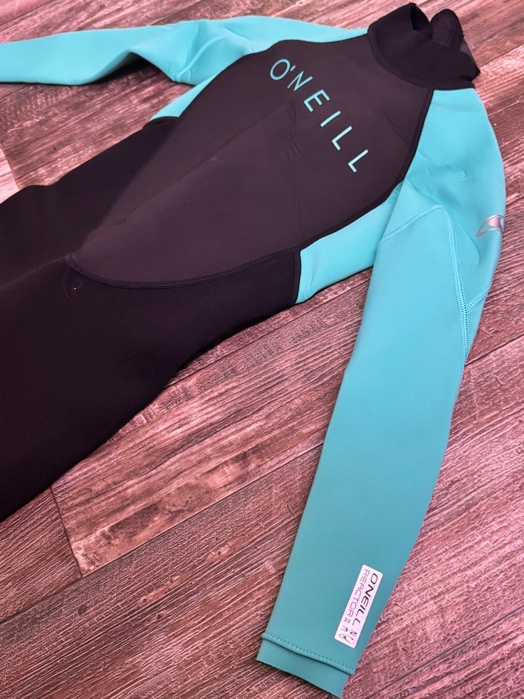 oneill wetsuit Size 10