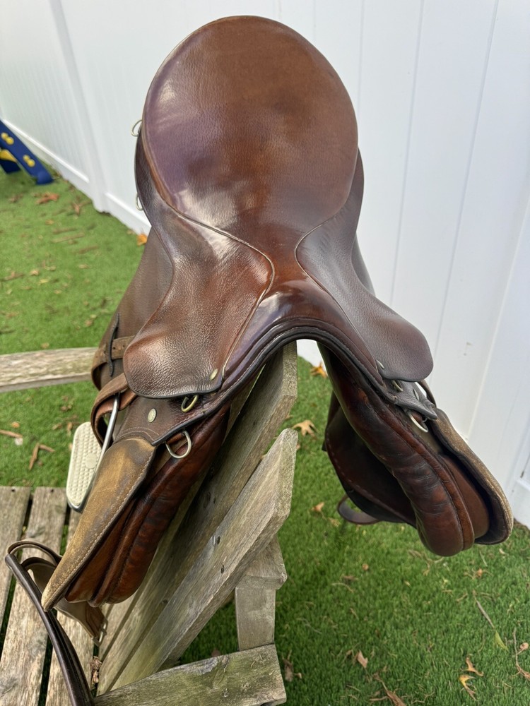 Stubben 'Siegfried' All Purpose / Jump 17" Saddle