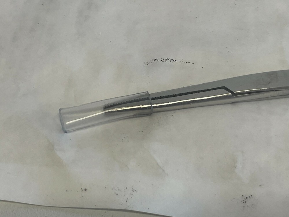 D10: MEDLINE DYNJ04048 Kelly Forceps STD