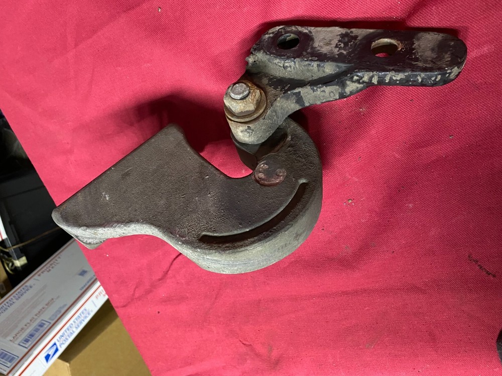 PETERBILT HOOD HINGE 13-04708L