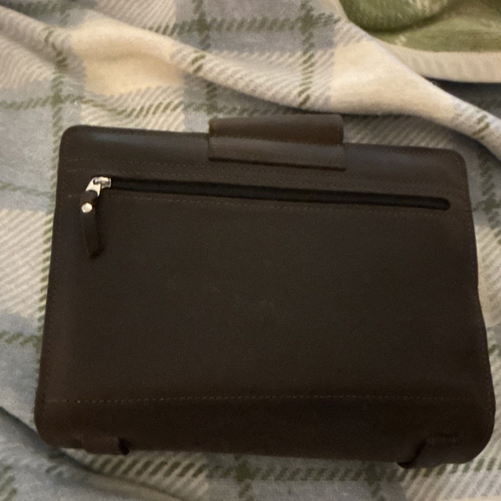 Thread & Maple Large Leather Binder Organizer with Multiple Pages