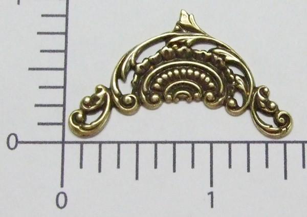 23503         2 Pc Brass Oxidized Victorian Corner Jewelry Finding