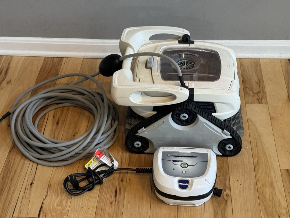 Polaris P825 Robotic Pool Cleaner w/ Control Panel