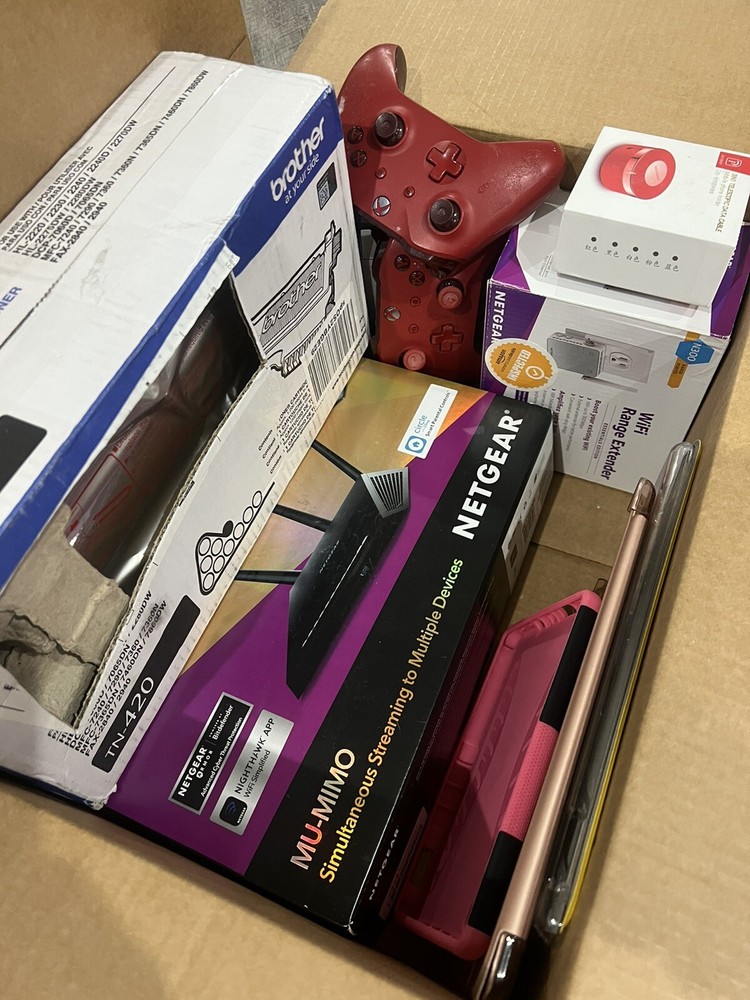 mixed lot of electronics