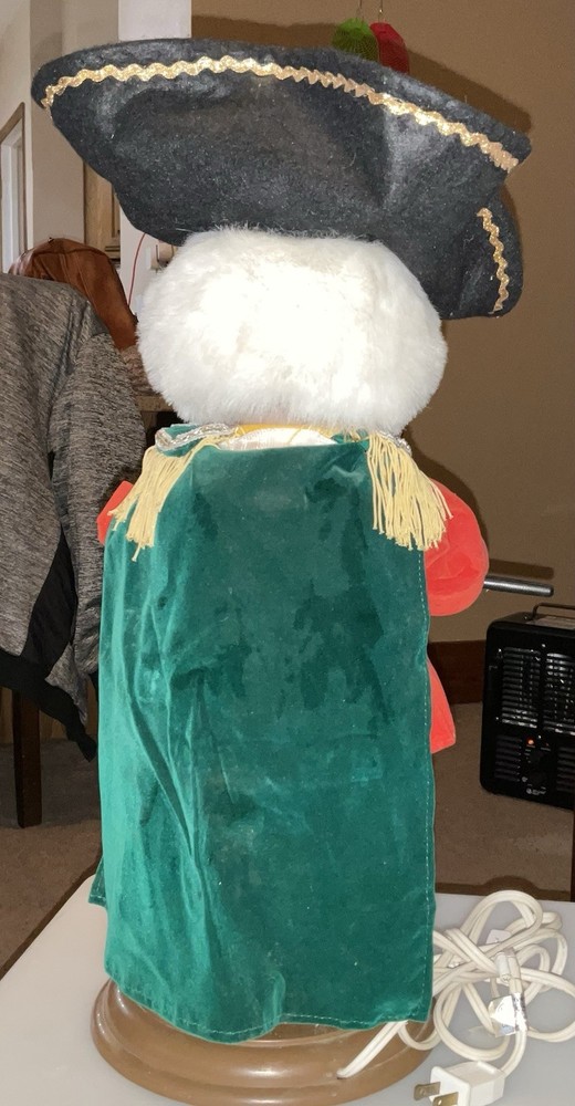 Vintage Nutcracker Animated With Drum -works