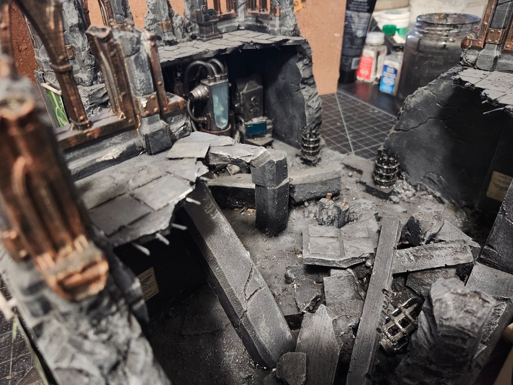scratch built large ruin for wargaming