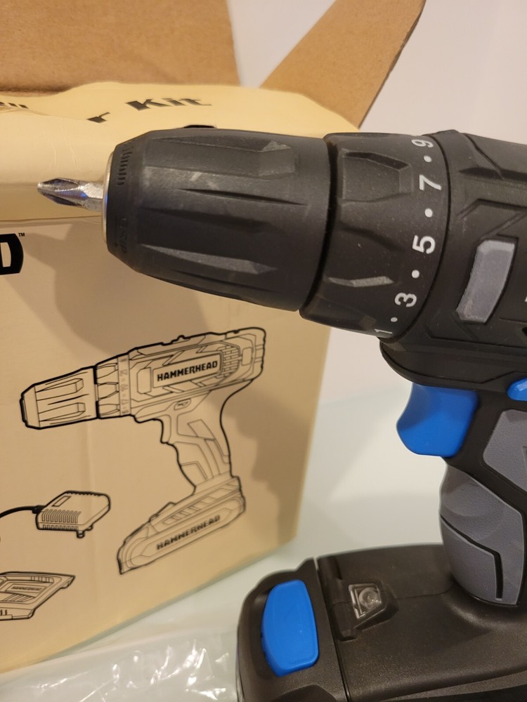 Hammerhead 20v 3/8" Drill/ Driver Kit Model:hcdd201 EUC