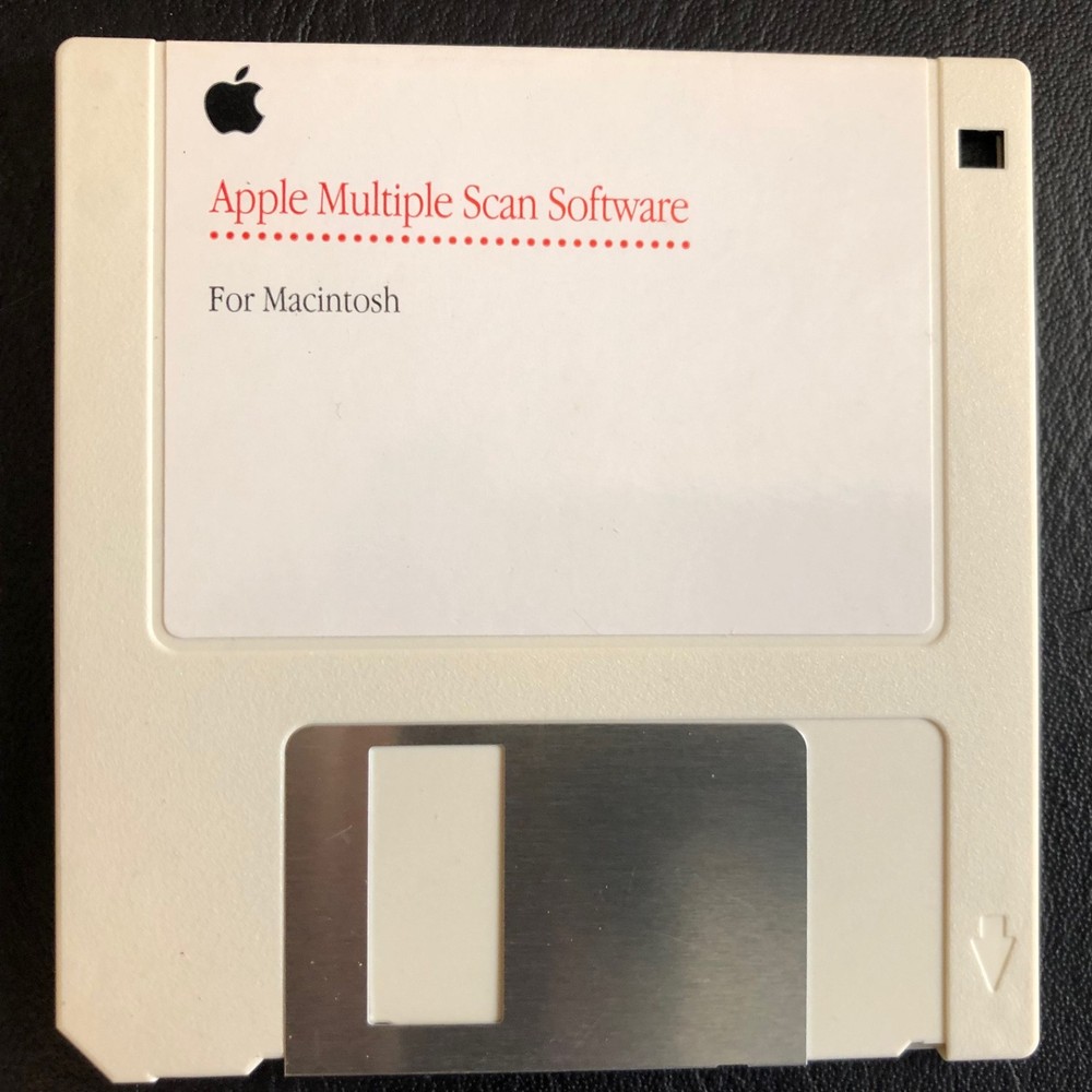 Apple Multiple Scan 3.5" Floppy Diskette / Macintosh Computer Software