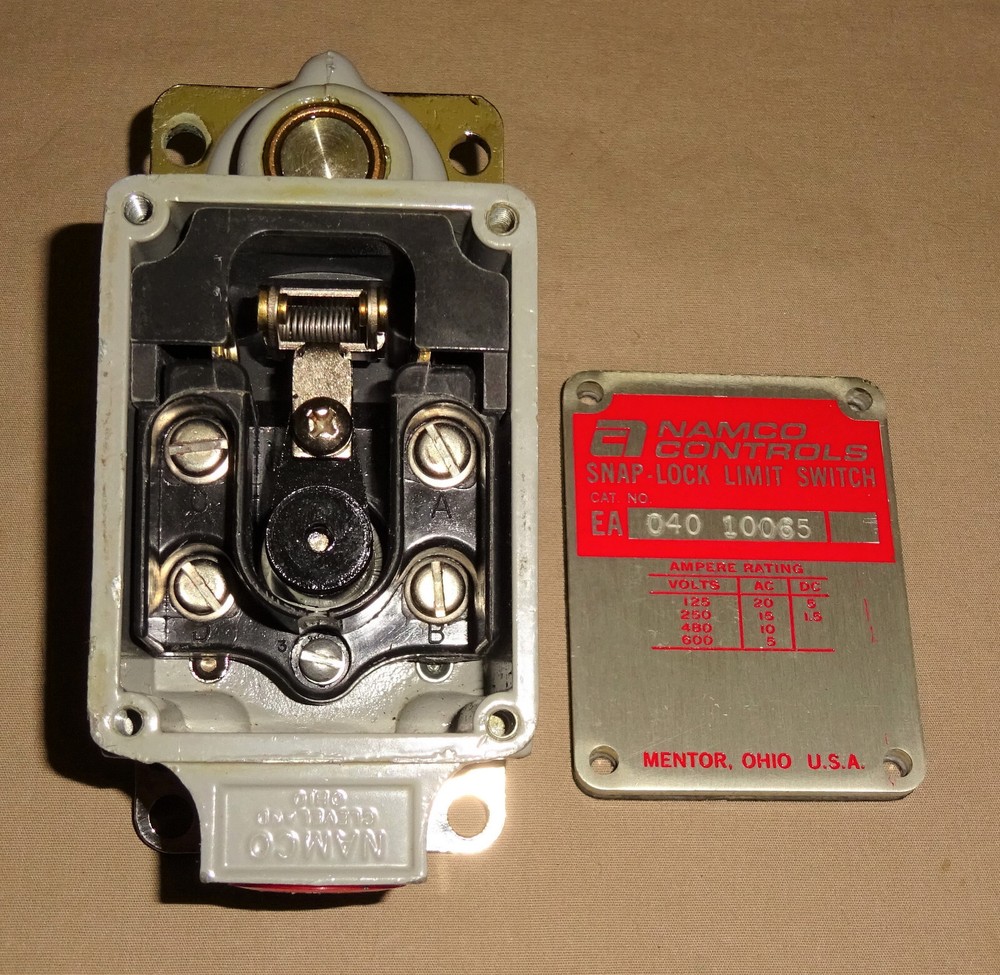 Namco EA040 10065 Limit Switch EA04010065 NEW