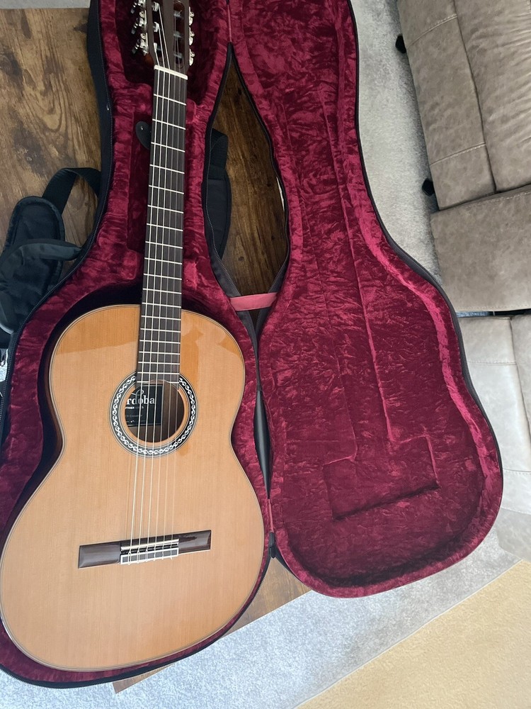 Cordoba C9 Crossover Classical Guitar