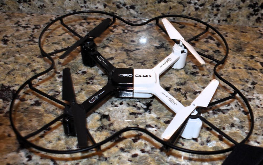 Sharper Image FPV Streaming Drone DRO 004