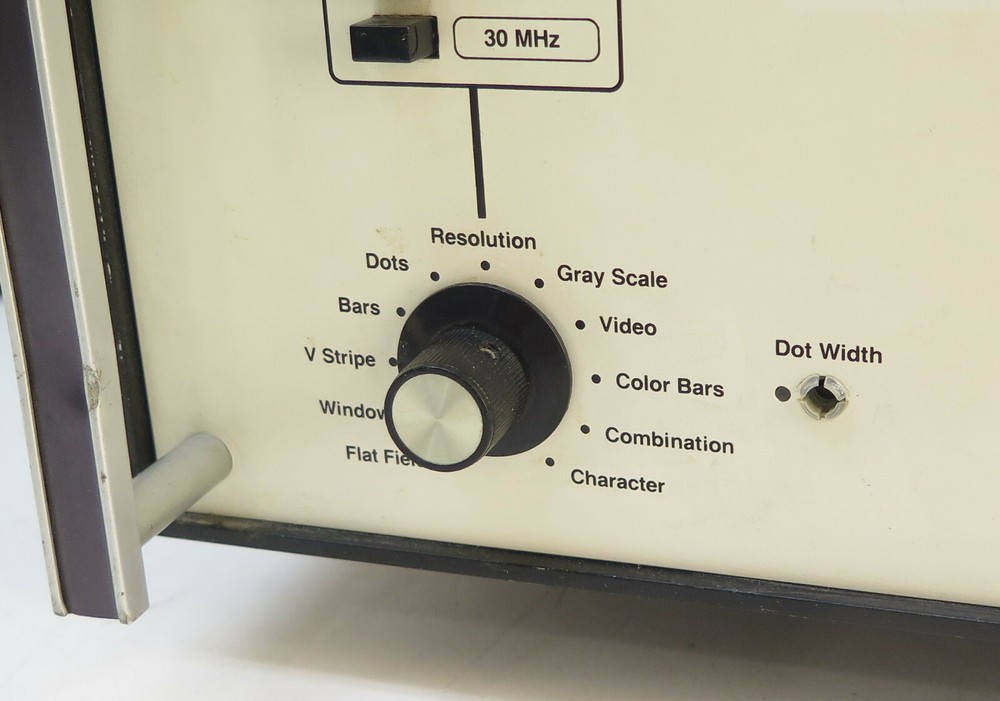 Vii 2501A Video Test Pattern Generator w/ Instruction Manual & RasterMaster Log