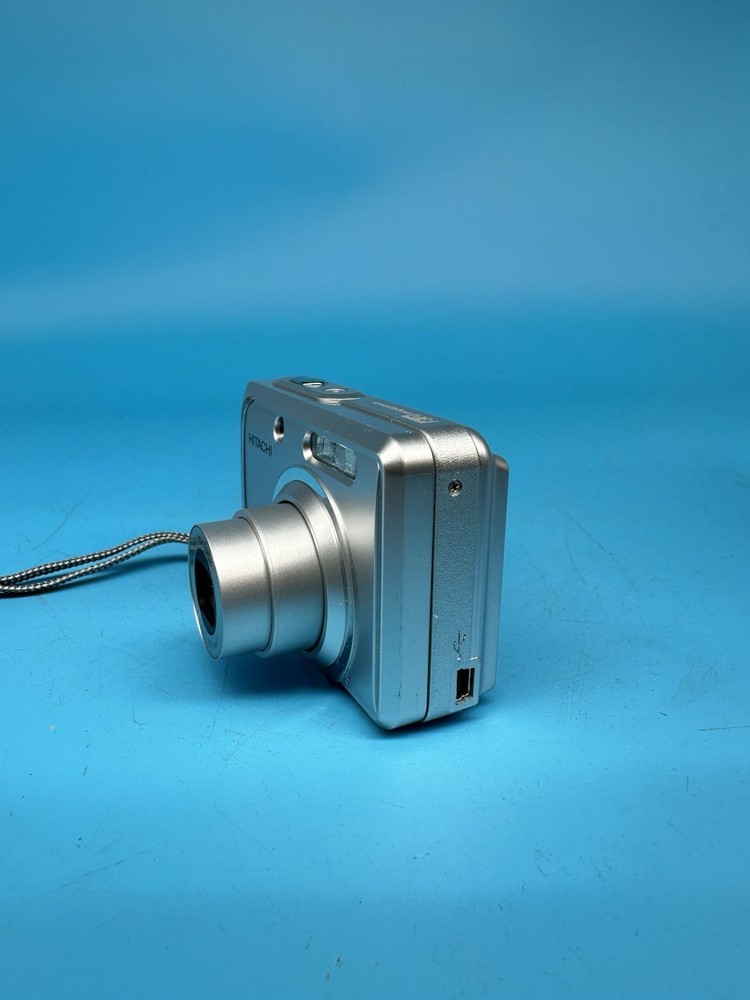 Hitachi Digital Camera HDC-861E 8.0MP Silver Tested