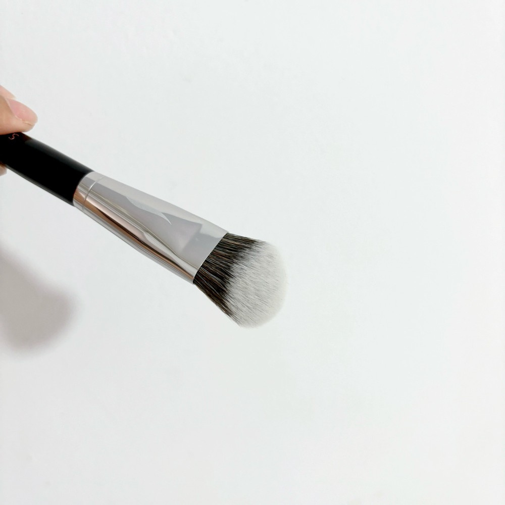 Sephora Collection Pro Foundation Complexion Face Brush #47 Foundation Brush
