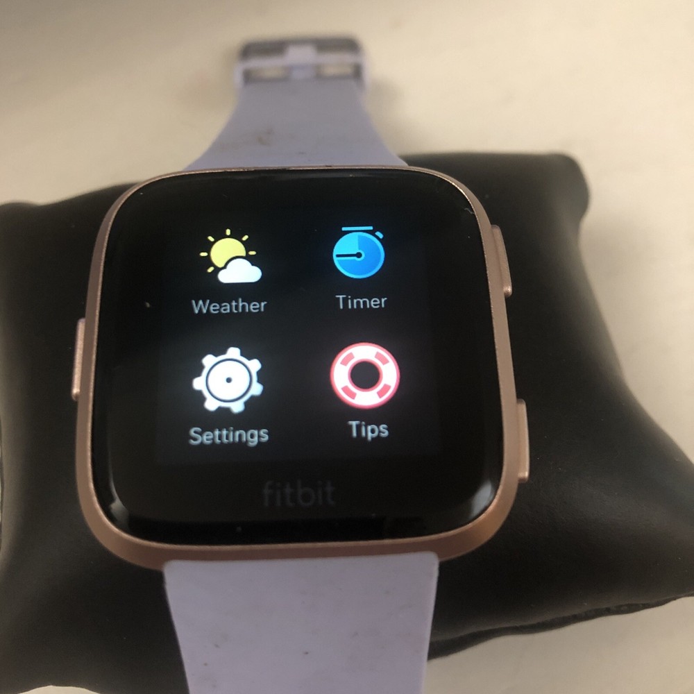 Fitbit Versa FB504