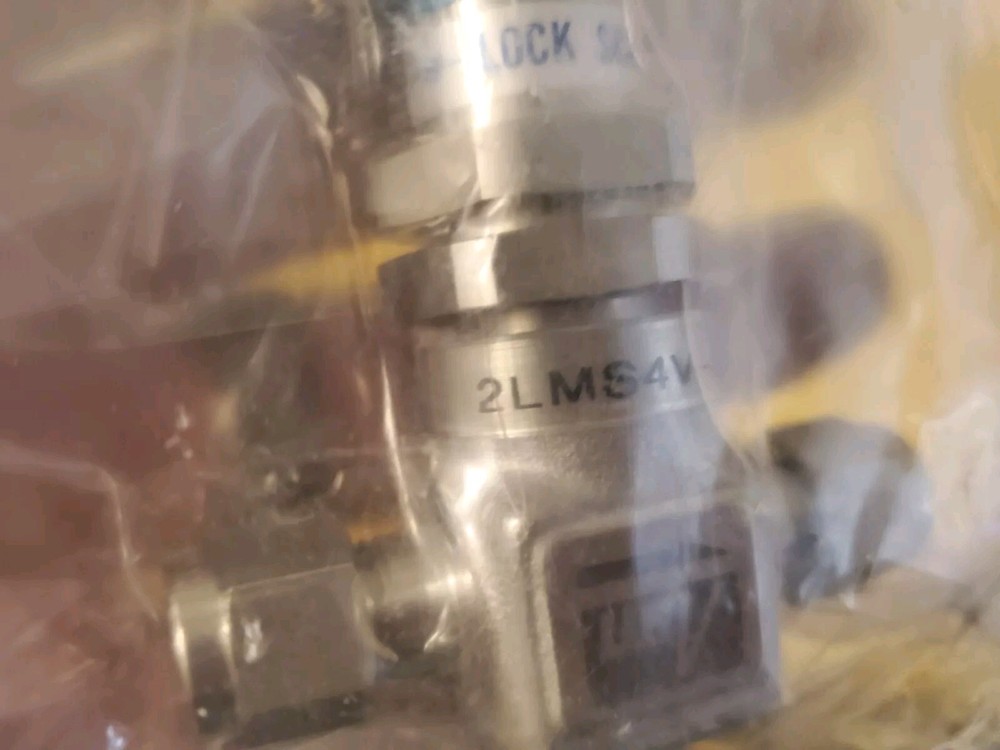 Ham-Let Needle Valve 2LMS4V-BI Adjustable Susf316L Ucv Compression Fitting