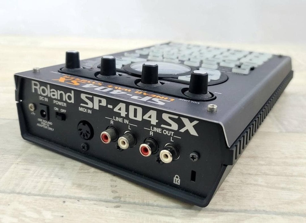 Roland SP-404SX Compact Sampler Performance Pad Japan