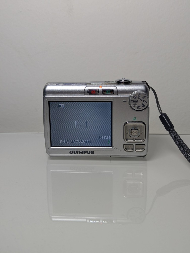 Olympus FE-210 7.1MP Digital Camera (Tested Working)