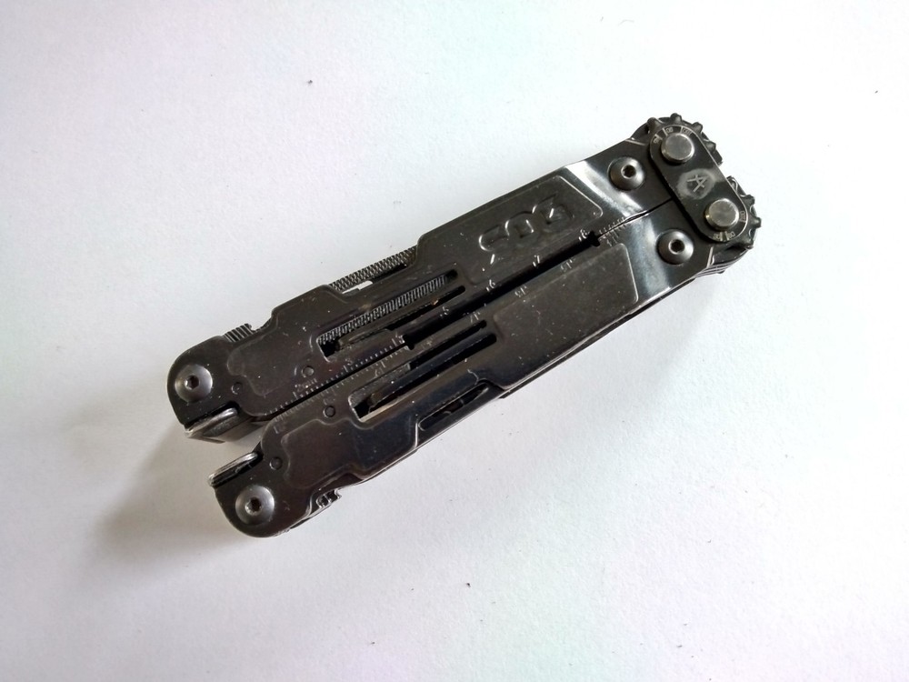 SOG Power Access Assist Multi Tool Black [E011]