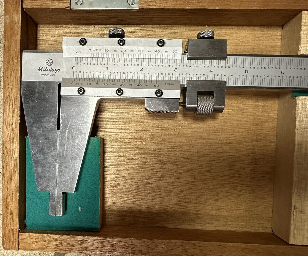 Mitutoyo 160-116 CM-18” Vernier Caliper