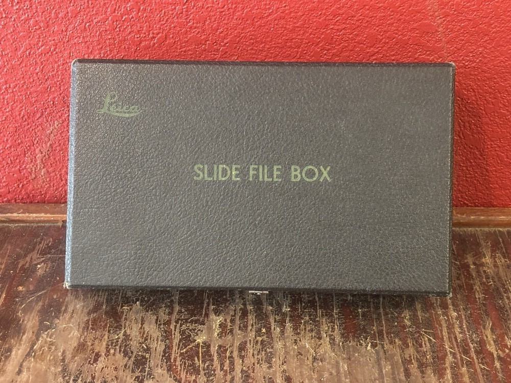 VINTAGE LEICA SLIDE FILE BOX STORAGE SYSTEM WITH COMPARTMENT TRAYS