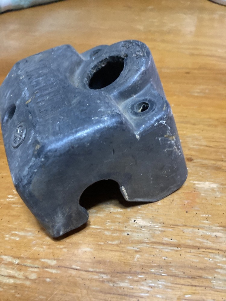1994 YAMAHA BLASTER 200 HANDLE BAR PROTECTOR KEY SWITCH MOUNT
