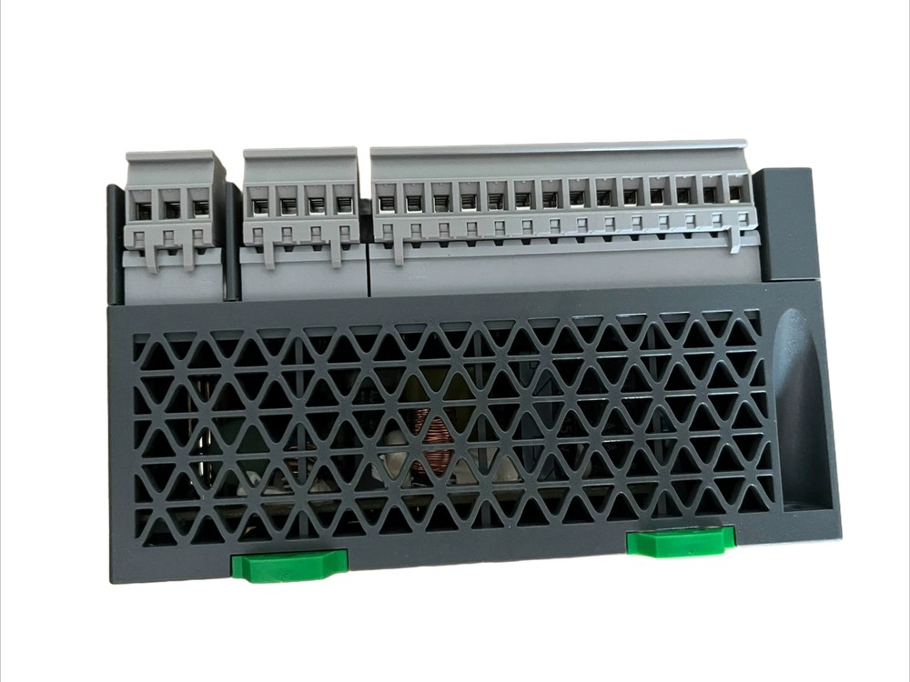 1pc Schneider TM200CE24R New Programmable Logic Controller