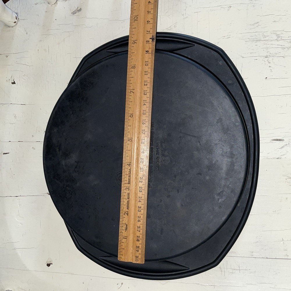 Silicone NuWave Bakeware 9" Baking Pan model 22132 Black