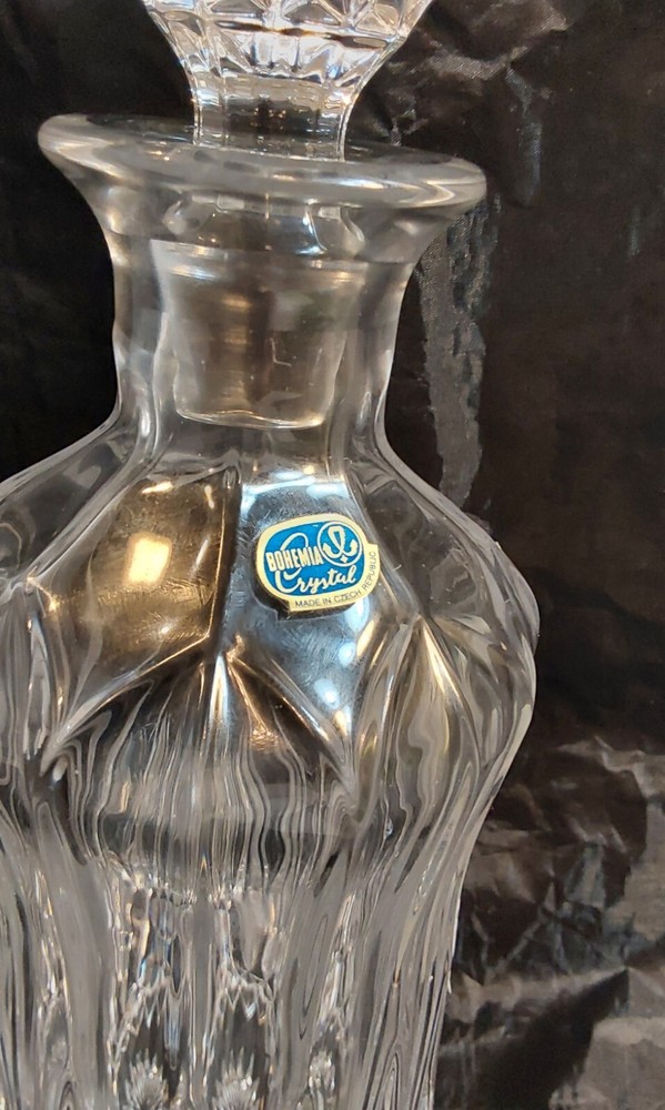 BOHEMIA CRYSTAL DIAMOND CUT WHISKY DECANTER BOTTLE