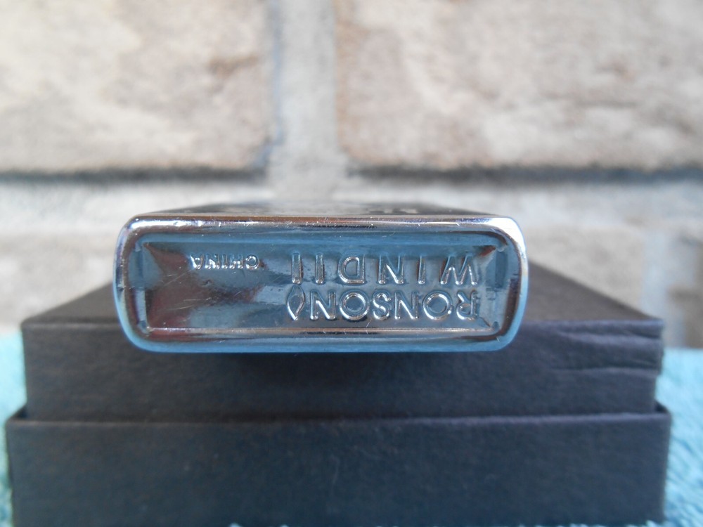 VINTAGE RONSON WIND II POLISHED CHROME FLIP TOP CIGARETTE LIGHTER