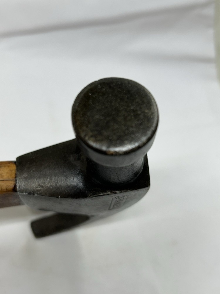Stanley Curved Claw Hammer Nice