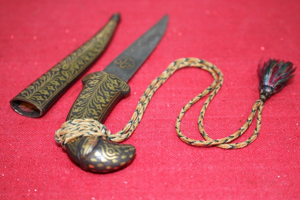 Indian Koftgari dagger, 20th C.
