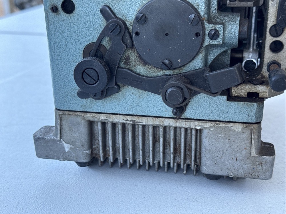 JUKI MO-804 industrial serger CLASS 0D6