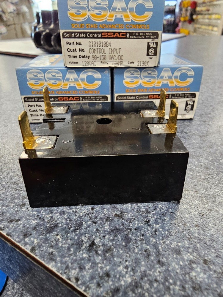 SSAC SIR1B10A4 Solid State Relay 120VAC 10A NEW