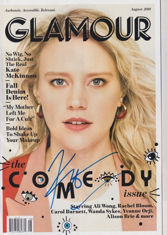 Kate McKinnon signed GLAMOUR magazine